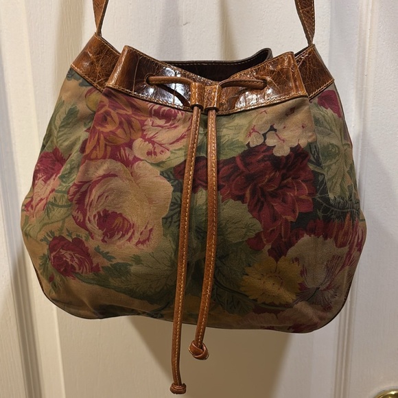 FURLA BRAND DARK TAN FLORAL CLOTH BUCKET LSTYLE BAG WITH LEATHER TIE CLOSURE❤️ - Picture 2 of 16